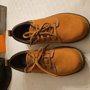 EUC Sketchers 9.5 waterproof shoes